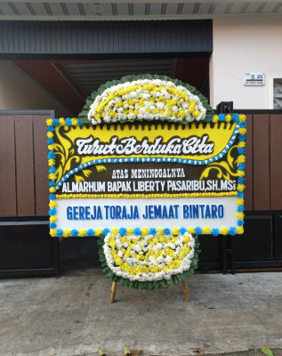Papan Bunga Duka di Kacepit